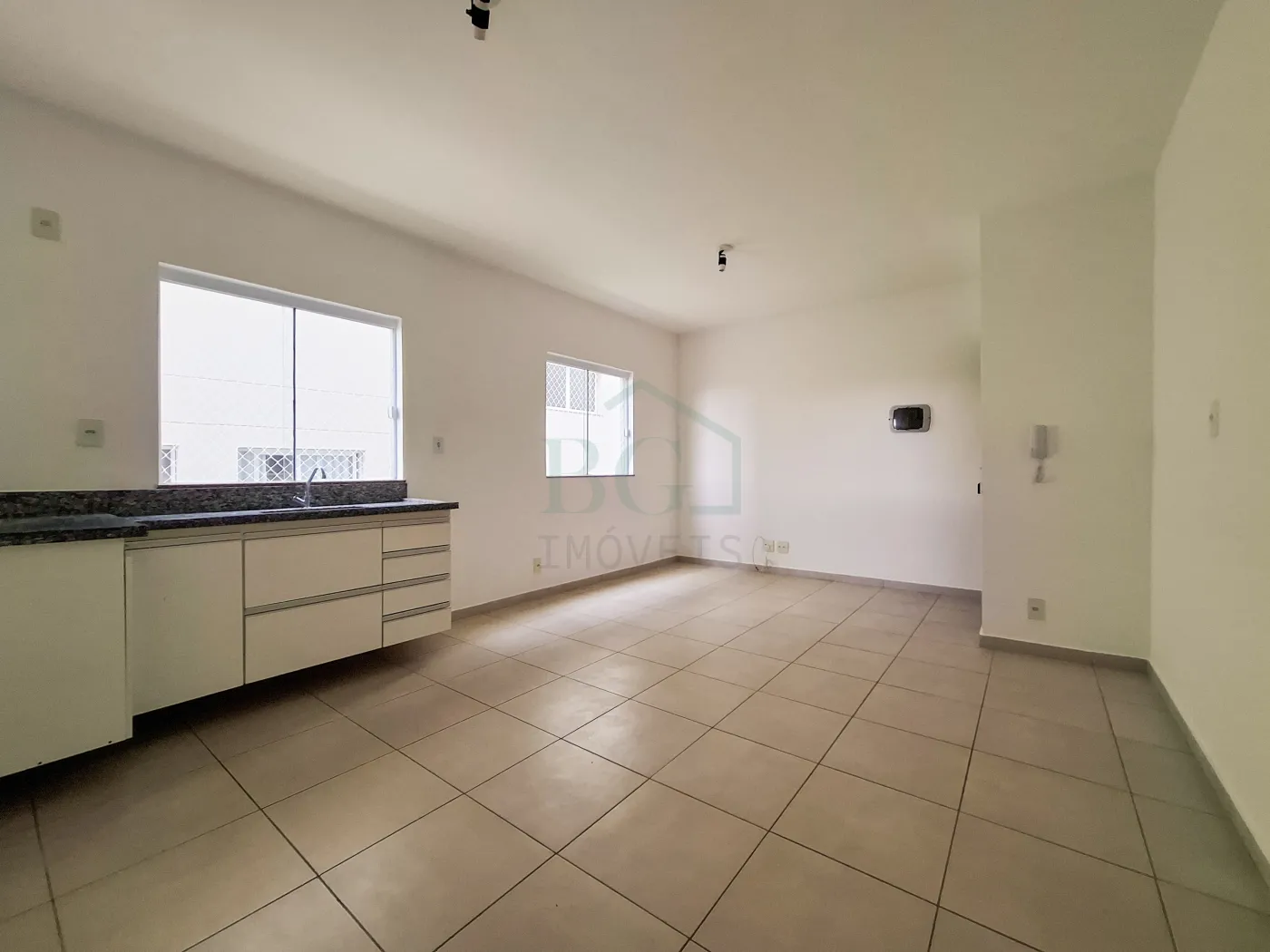 Apartamento para alugar com 2 quartos, 84m² - Foto 3