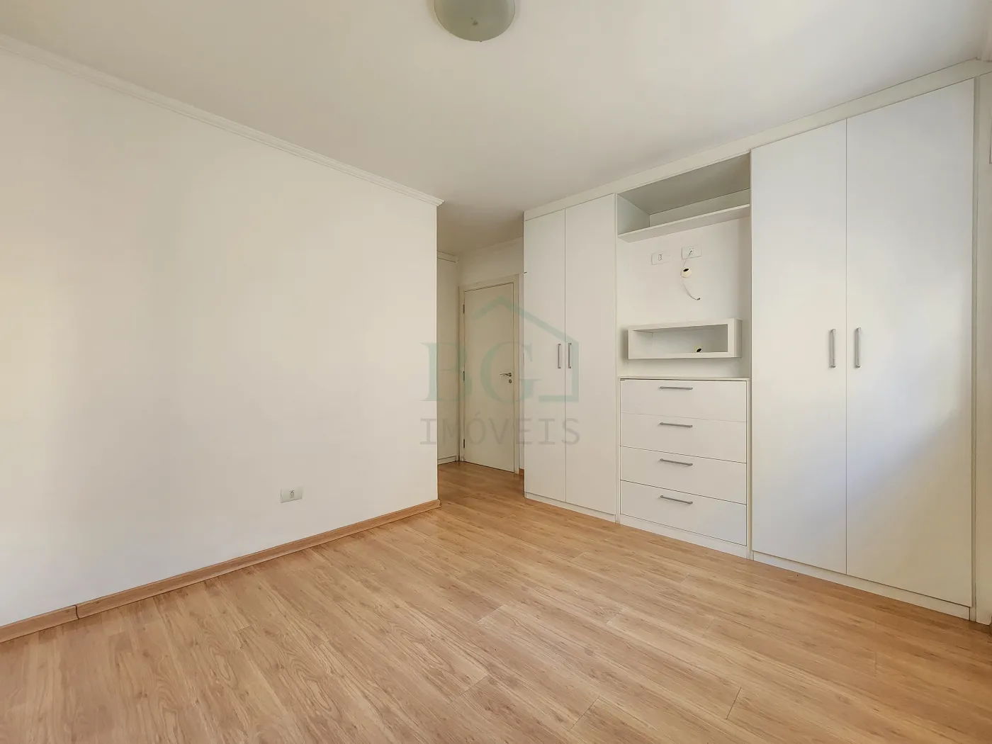 Apartamento para alugar com 2 quartos, 141m² - Foto 6