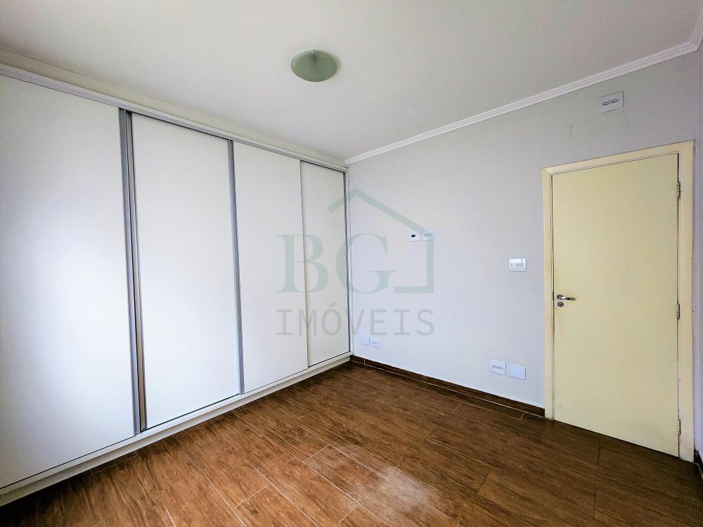 Casa para alugar com 3 quartos, 340m² - Foto 12