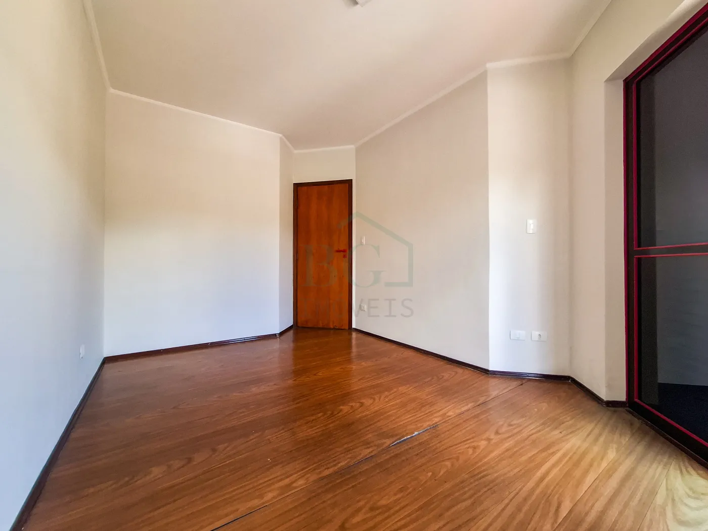 Apartamento para alugar com 2 quartos, 125m² - Foto 9