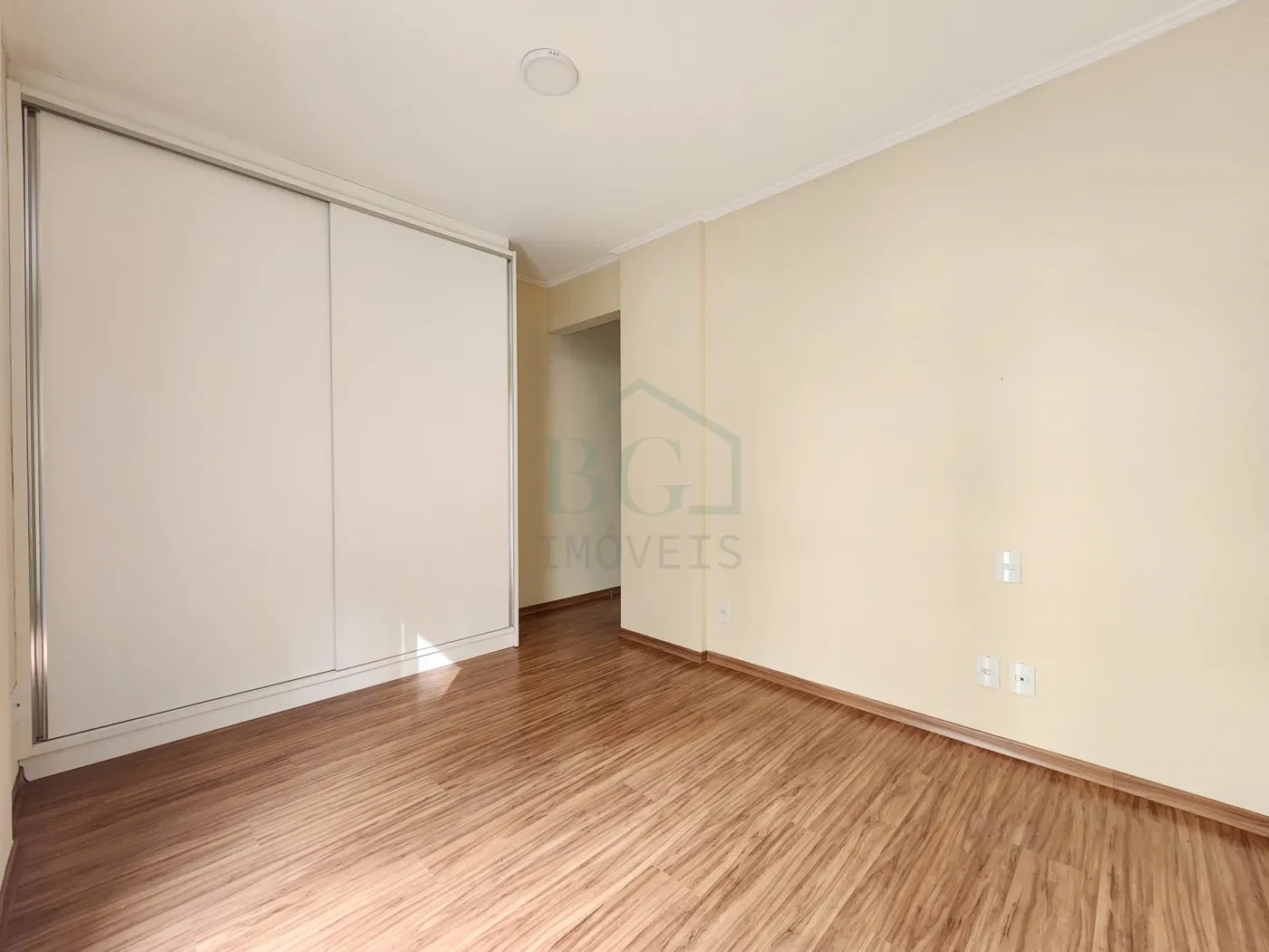 Apartamento para alugar com 2 quartos, 98m² - Foto 6