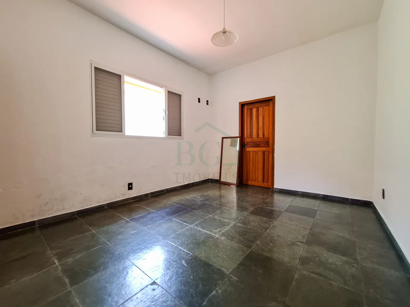 Casa para alugar com 5 quartos, 193m² - Foto 13