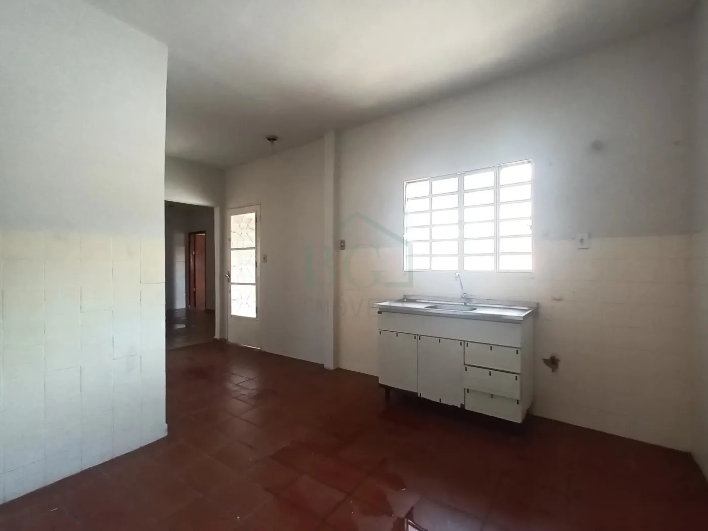 Casa à venda com 2 quartos, 130m² - Foto 25