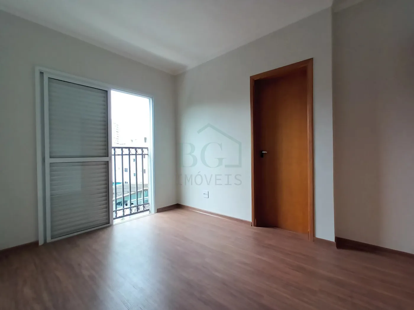 Apartamento à venda com 2 quartos, 65m² - Foto 4