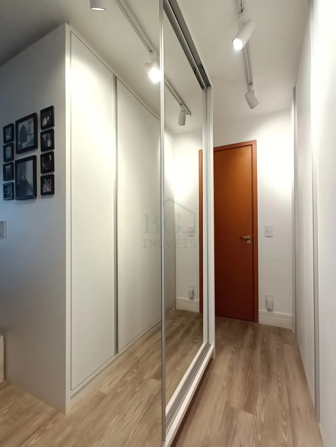 Apartamento à venda com 2 quartos, 97m² - Foto 9