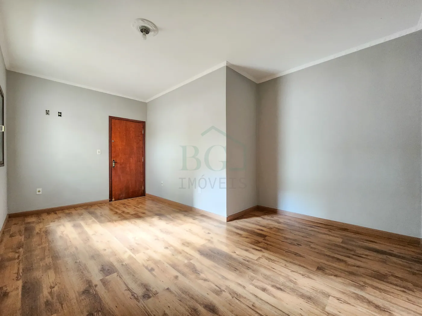 Casa para alugar com 3 quartos, 11m² - Foto 6