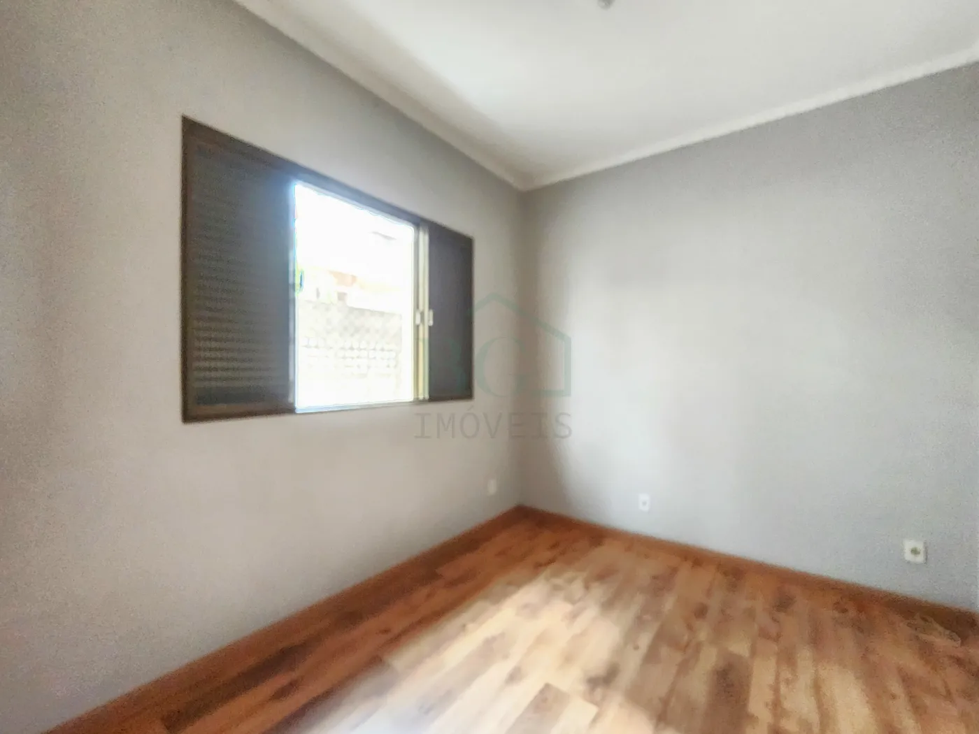 Casa para alugar com 3 quartos, 11m² - Foto 8