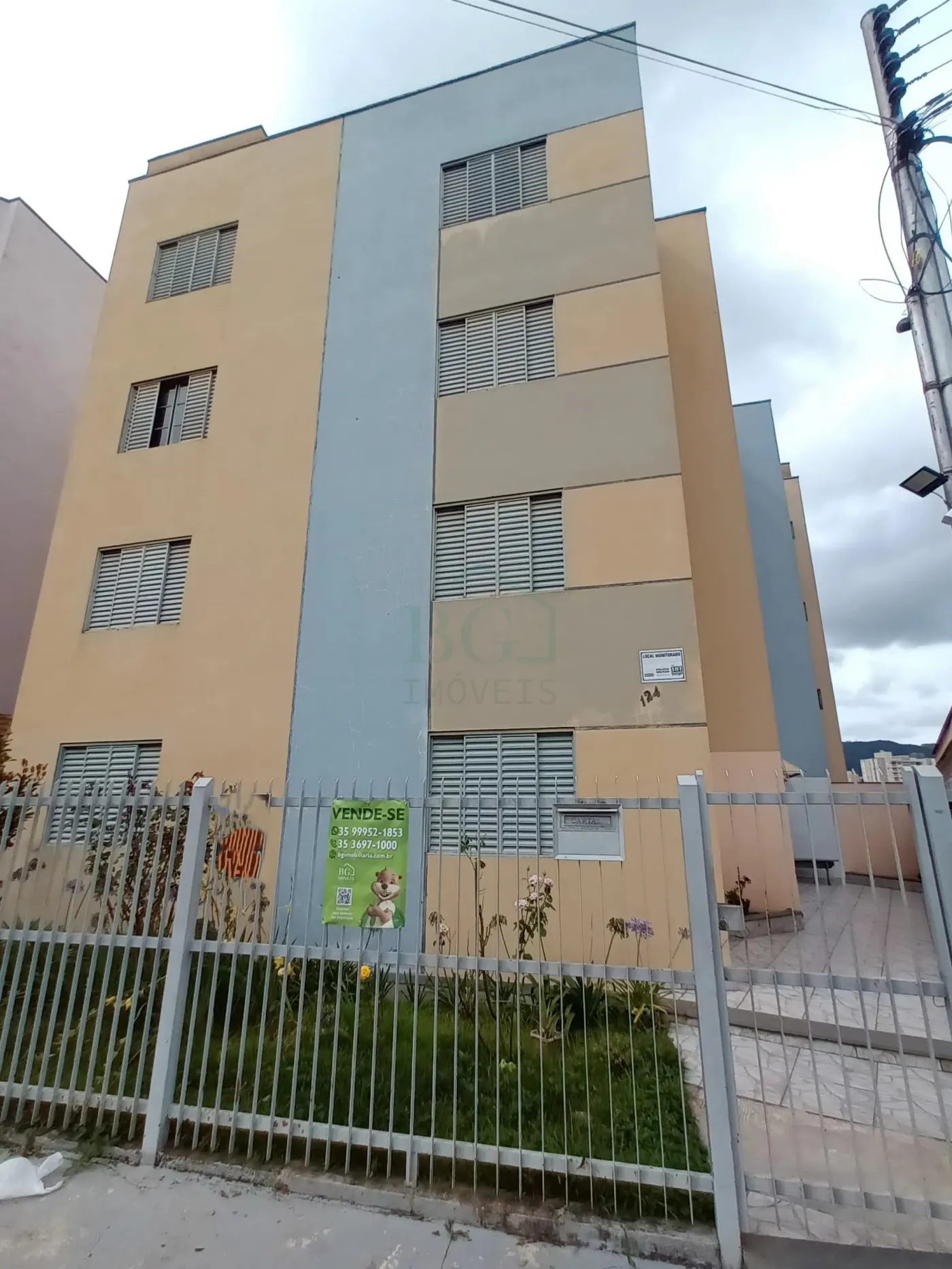 Apartamento à venda com 2 quartos, 76m² - Foto 1