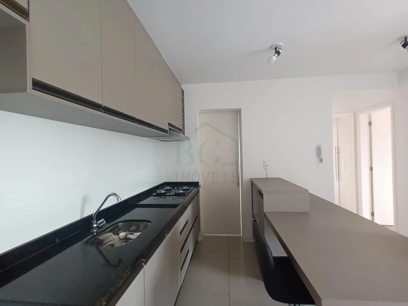 Apartamento à venda com 2 quartos, 64m² - Foto 7