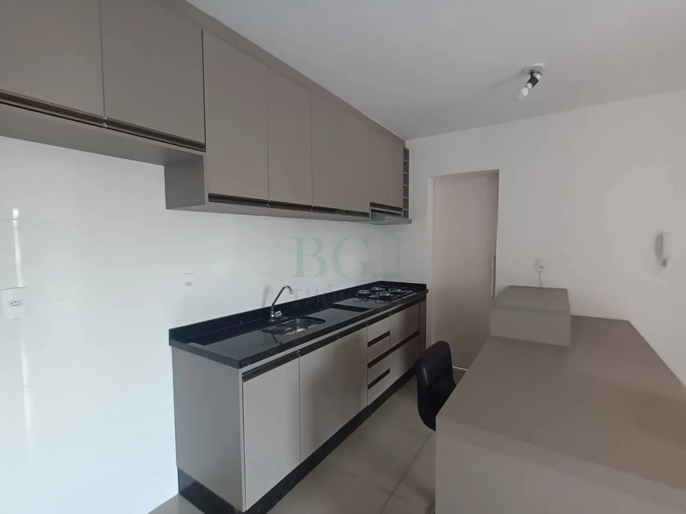 Apartamento à venda com 2 quartos, 64m² - Foto 6