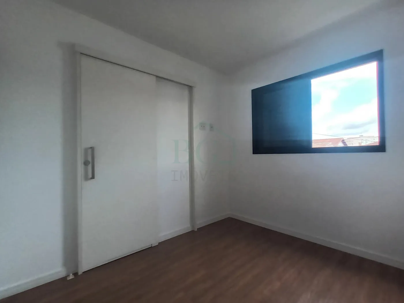 Apartamento à venda com 2 quartos, 64m² - Foto 11