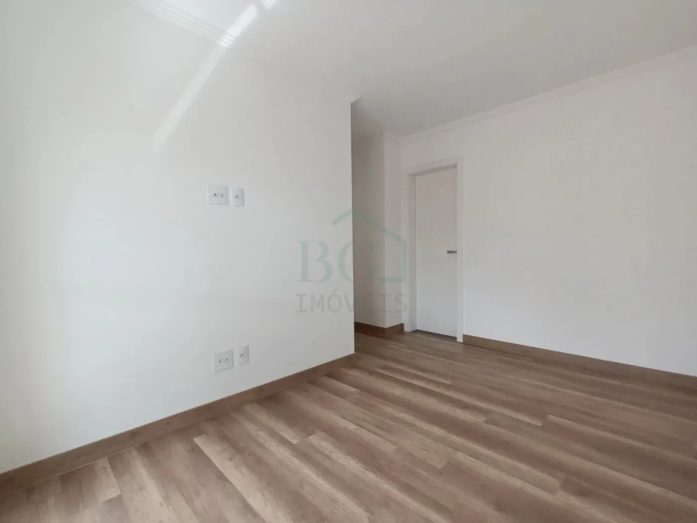 Apartamento à venda com 3 quartos, 108m² - Foto 8