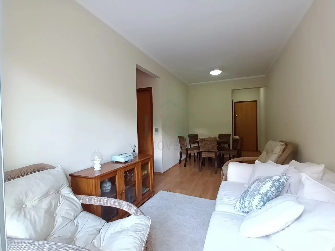 Apartamento à venda com 3 quartos, 70m² - Foto 2