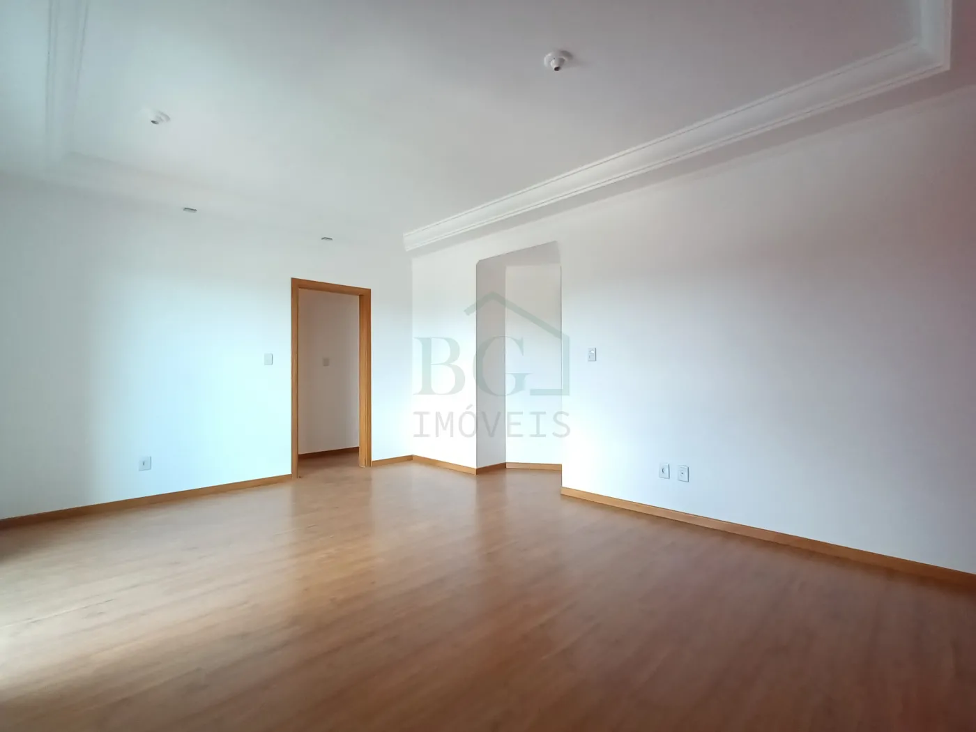 Apartamento à venda com 3 quartos, 95m² - Foto 3