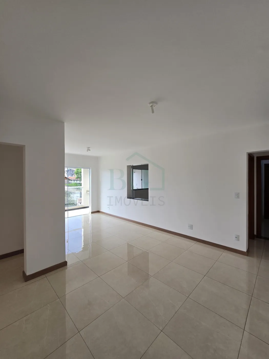 Apartamento à venda com 3 quartos, 93m² - Foto 5