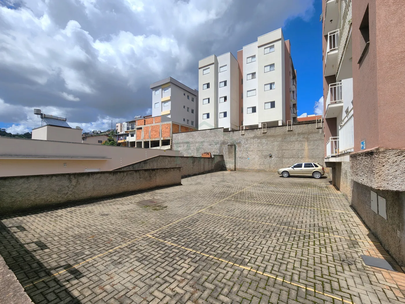 Apartamento para alugar com 2 quartos, 45m² - Foto 12