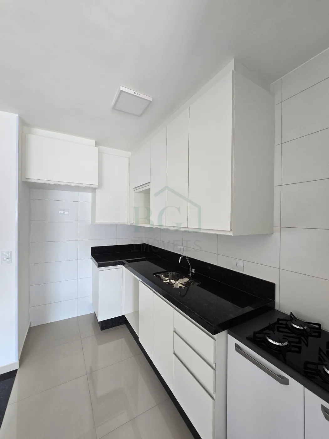 Apartamento à venda com 2 quartos, 77m² - Foto 8