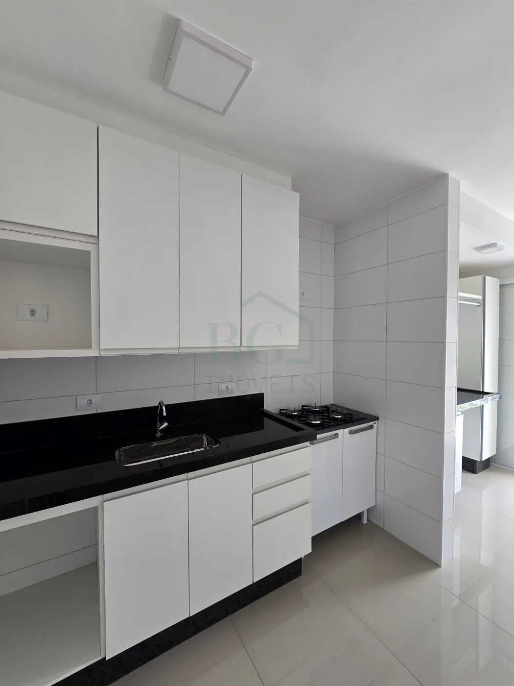 Apartamento à venda com 2 quartos, 77m² - Foto 9