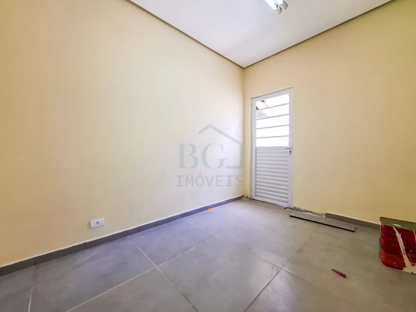 Casa para alugar com 3 quartos, 80m² - Foto 11