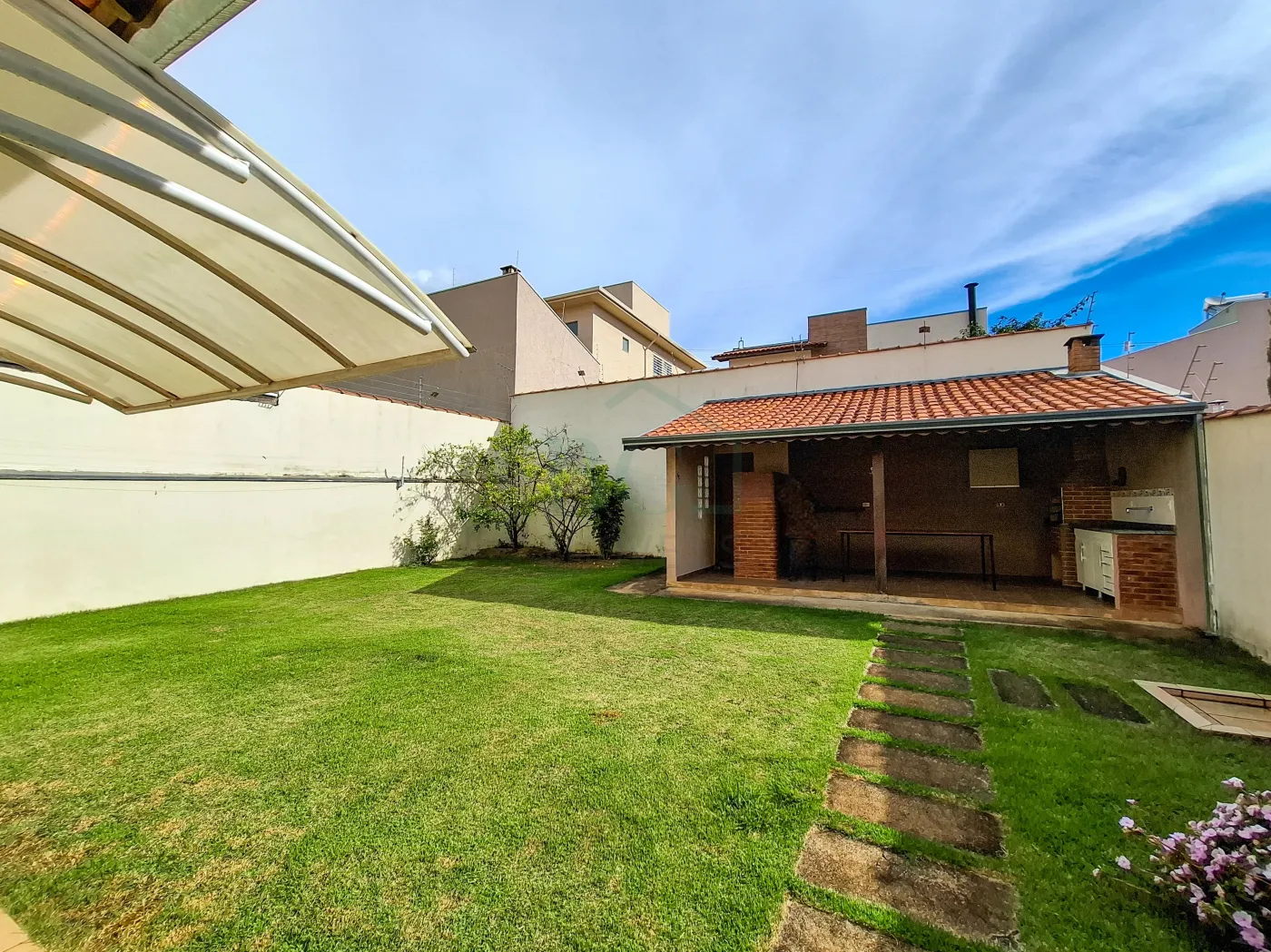 Casa para alugar com 3 quartos, 141m² - Foto 19