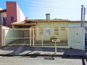 Alugar Casas / Padrão em Poços de Caldas. apenas R$ 1.750,00