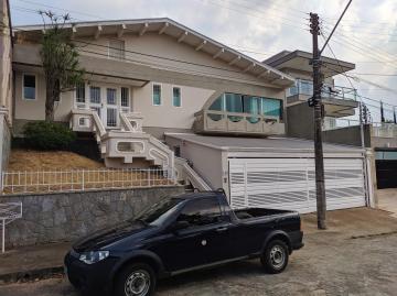Alugar Casas / Padrão em Poços de Caldas. apenas R$ 2.400.000,00